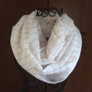 Aerie Pink and White Circle Scarf